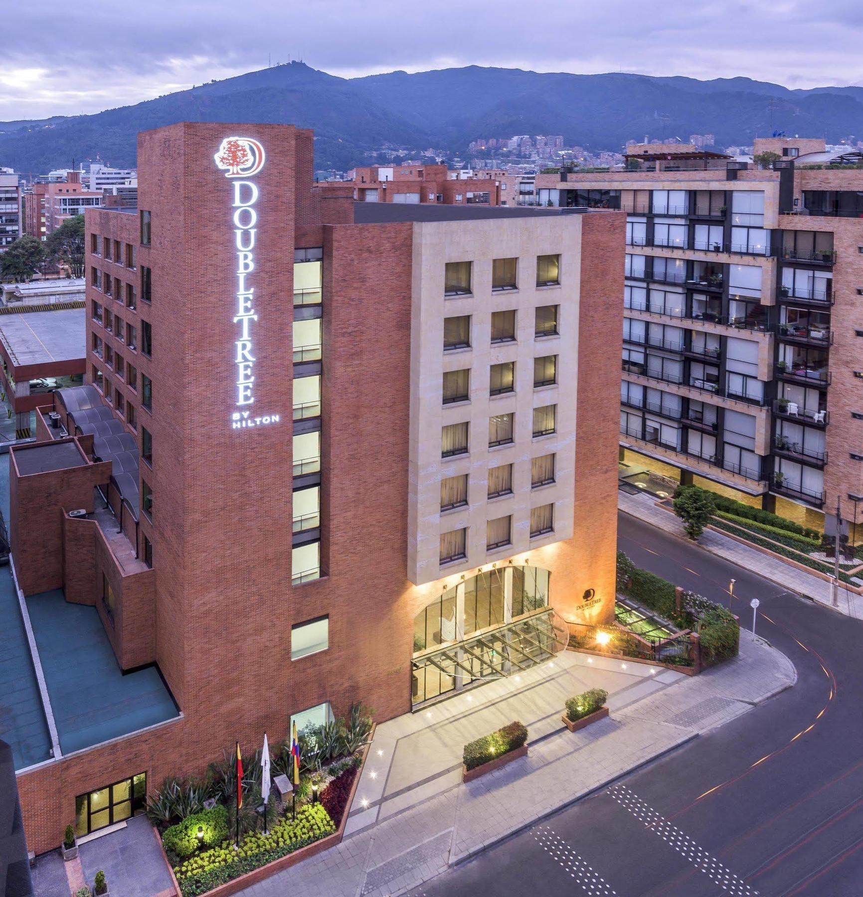 Hotel Cosmos 100 Executive Bogotá Exterior foto